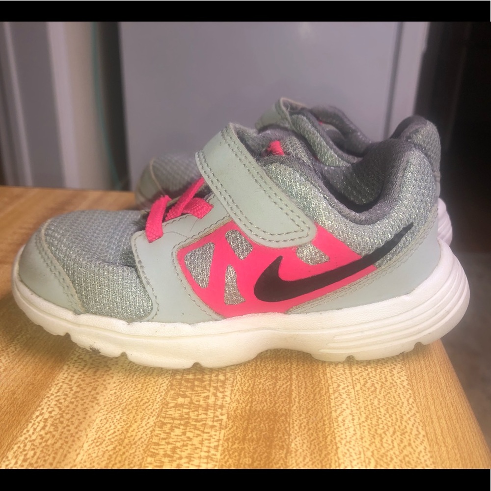 Toddler girl Nike shoes